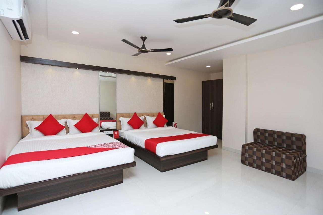 Oyo 15861 Hotel Shivganga Comfort Zone Rāipur Kültér fotó