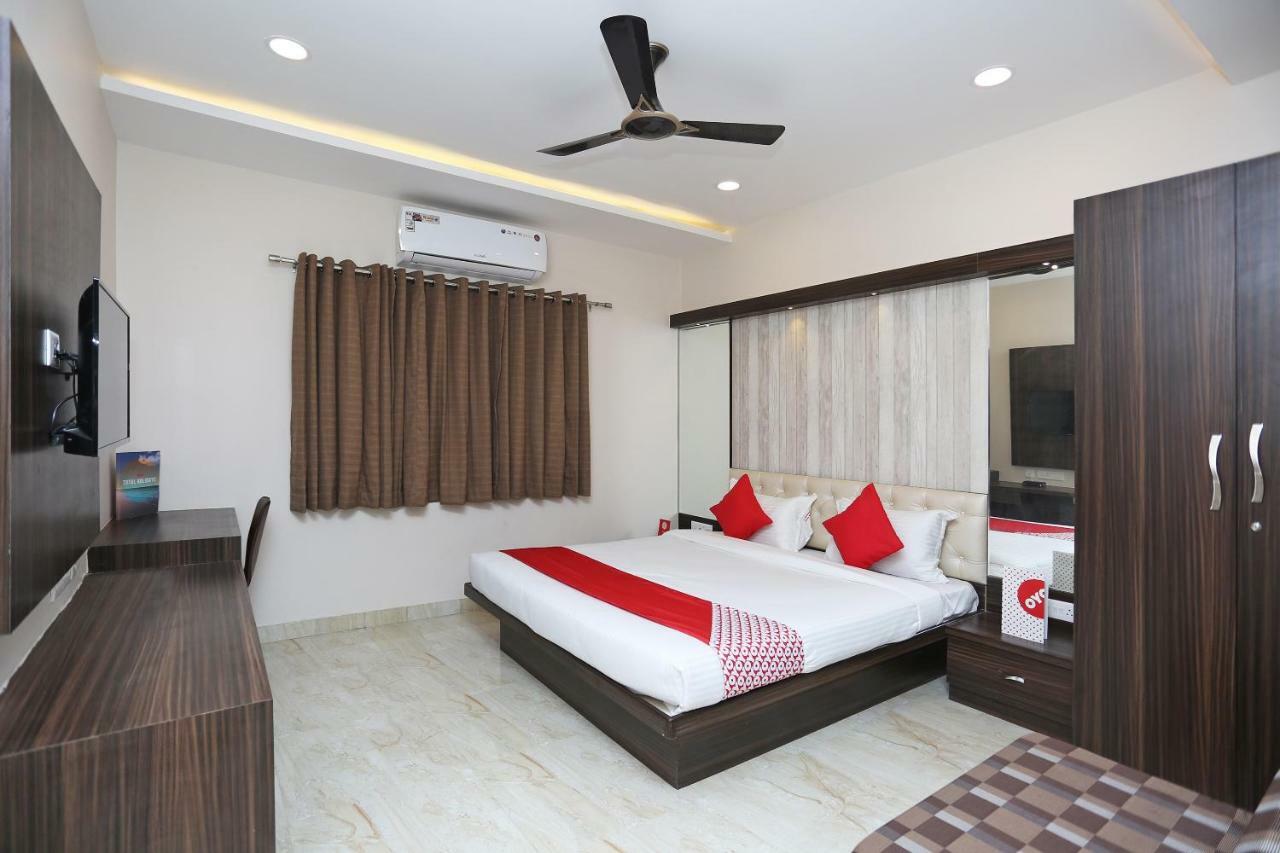Oyo 15861 Hotel Shivganga Comfort Zone Rāipur Kültér fotó